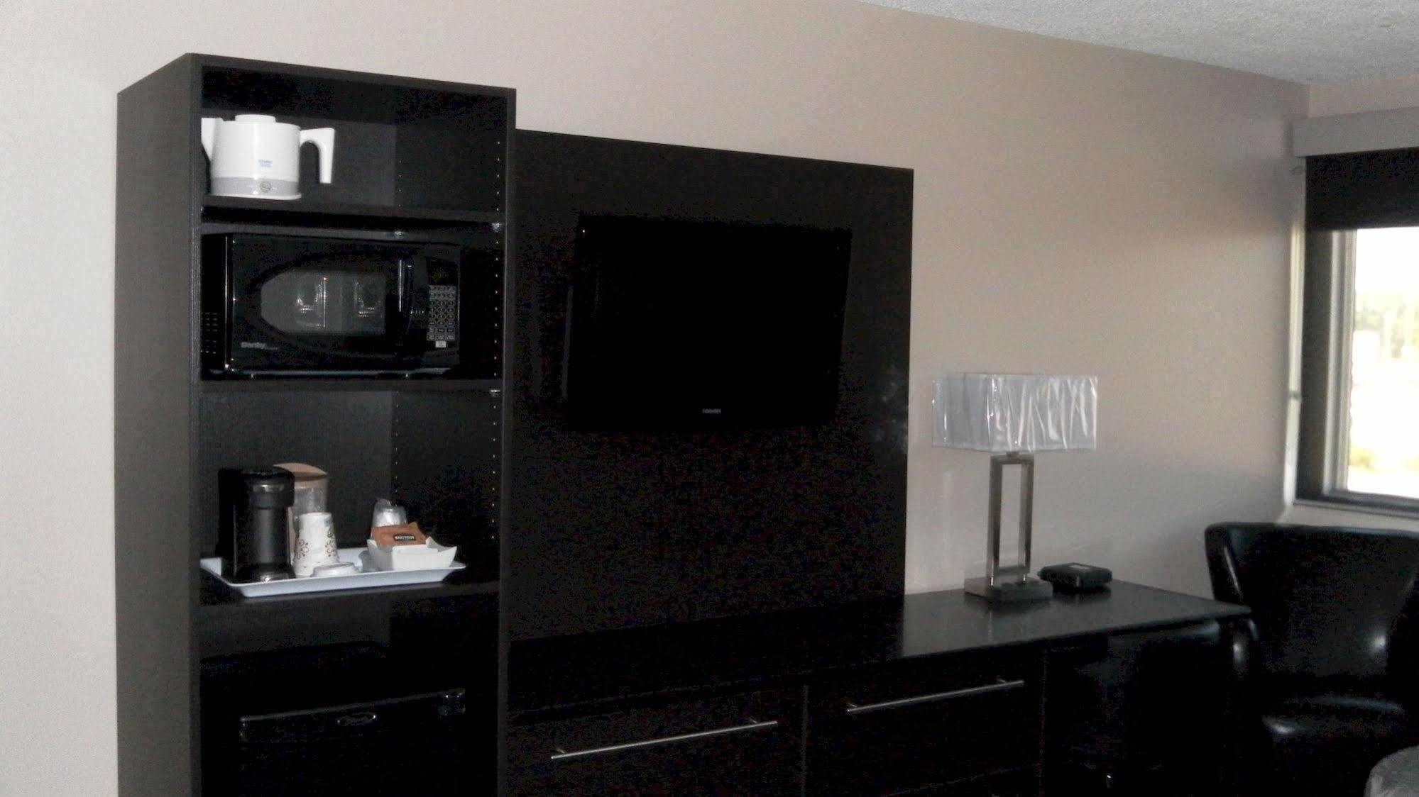 Stampeder Inn Ponoka Екстер'єр фото