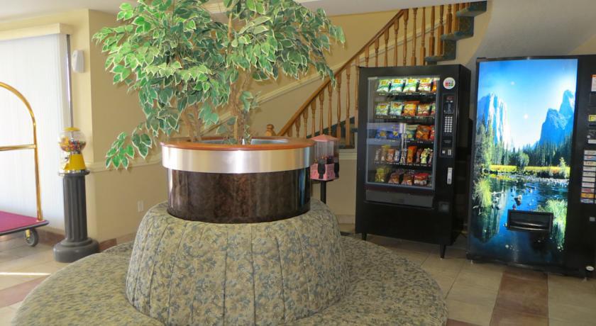 Stampeder Inn Ponoka Екстер'єр фото
